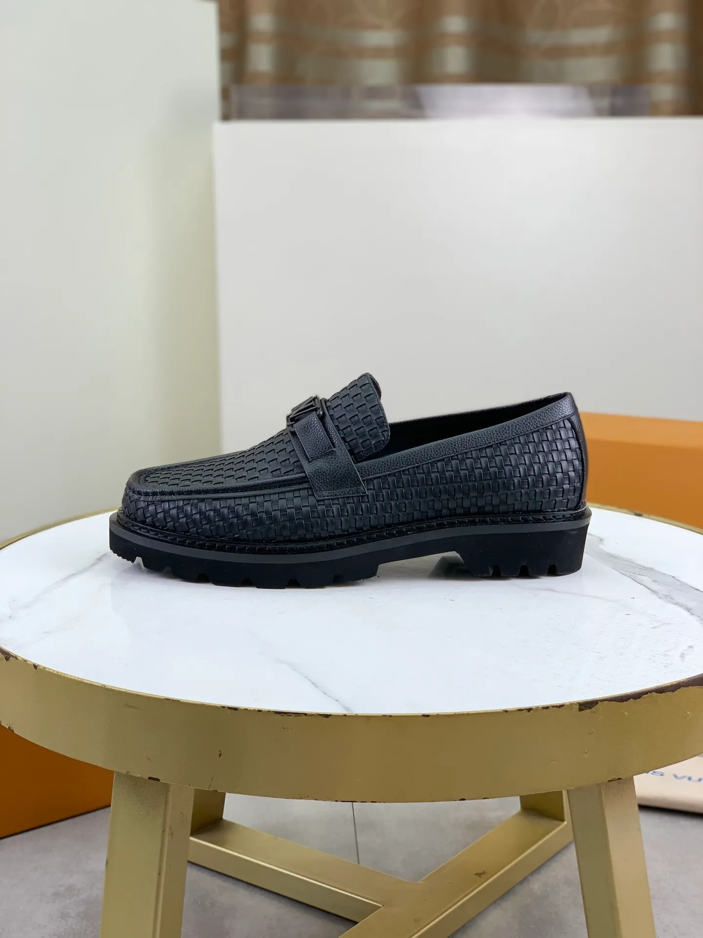 Factory price P820 💎💎💎LOUIS VUITTON [Louis Vuitton] - LV men's business casual leather shoes, luxurious and noble 👞All imported original cowhide, just to create a more comfortable wearing experience, upper: original high-end calfskin ➕Imported soft cowhide lining, original lightweight foam outsole ✔️ Color: 6️⃣colors available Size: 39-44 (38.45 46 can be customized (non-returnable)